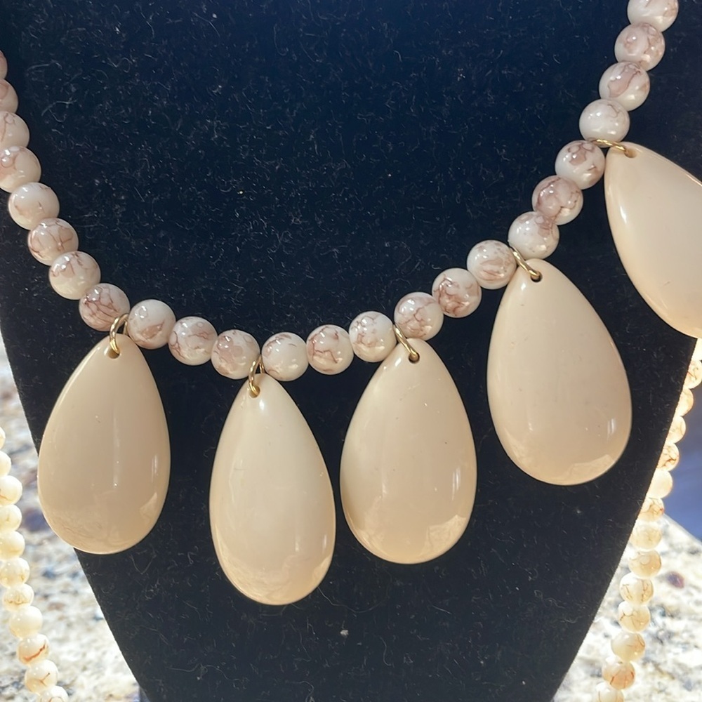 Zara Cream Beaded Necklace Set - Picture 9 of 14